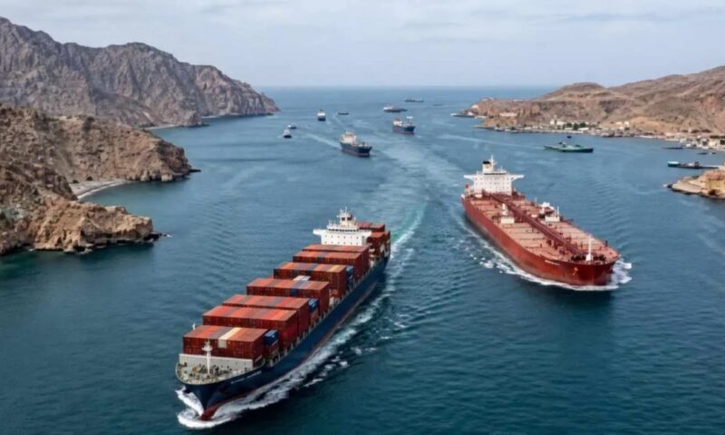 ഹോർമുസിൽ ഇന്ത്യൻ കപ്പലുകൾക്ക് നേരെ വെടിയുതിർത്ത് ഇറാൻ; ആശങ്ക അറിയിച്ച് വിദേശകാര്യ സെക്രട്ടറി