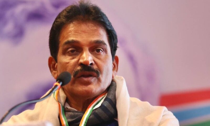 കെസിയെ ഇരിക്കൂറിൽ മത്സരിപ്പിക്കണമെന്ന് ഒരു വിഭാഗം; ഉപതെരഞ്ഞെടുപ്പ് അടിച്ചേല്പിക്കരുതെന്ന് മറ്റൊരു വിഭാഗം