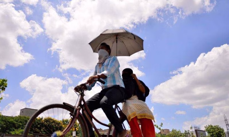 ഉരുകിയൊലിച്ച് കേരളം;ആശ്വാസമായി വേനൽമഴ ഉടനെയെത്തും