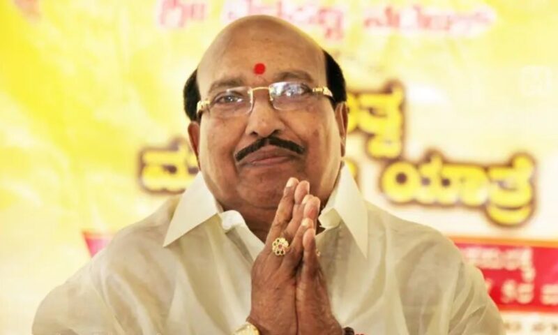 LDF വരണമെന്ന് വെള്ളാപ്പള്ളി നടേശൻ; വി ഡി സതീശൻ നല്ല രാഷ്ട്രീയ പ്രവർത്തകനെന്നും വെള്ളാപ്പള്ളി