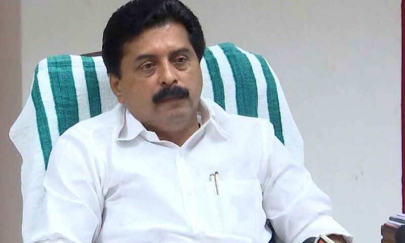 റോഷി അഗസ്റ്റിനെതിരെ വിജിലൻസിൽ പരാതി; മലങ്കര ജലാശയത്തിലെ ടൂറിസം പദ്ധതിക്കെതിരെ ആരോപണം