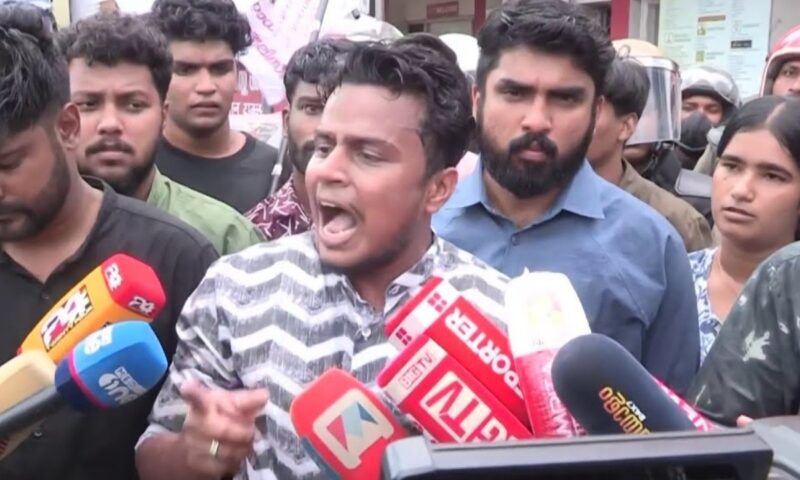 പാലക്കാട്ടെ പൊലീസിനെതിരായ SFI കൊലവിളി മുദ്രാവാക്യം; പൊലീസ് കേസെടുത്തു