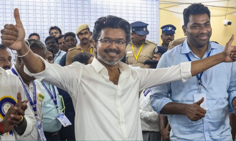 ആദ്യം വന്ദേമാതരം ആലപിച്ചതിൽ വിവാദം;തമിഴ് തായ് വാഴ്ത്ത് തന്നെ ആദ്യം ആലപിക്കണമെന്ന് കോൺഗ്രസും സിവികെയും