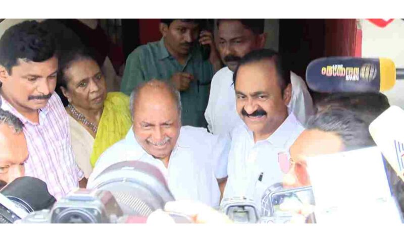 പാപ്പരായ സംസ്ഥാനമാണ്; തുടക്കത്തില്‍ തന്നെ ജനപ്രിയ പ്രഖ്യാപനങ്ങള്‍ പ്രതീക്ഷിക്കരുത്: എ കെ ആന്റണി