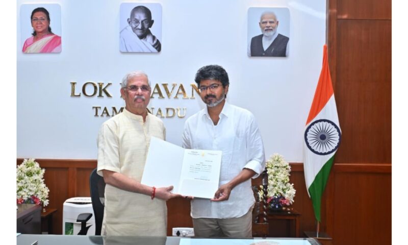 വിജയ് നാളെ തമിഴ്‌നാട് മുഖ്യമന്ത്രിയായി ചുമതലയേൽക്കും