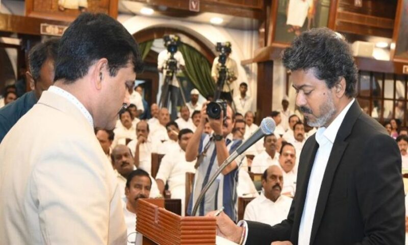 തമിഴ്നാട് നിയമസഭയിൽ ‘താരപ്പോര്’; മുഖ്യമന്ത്രിയായി വിജയ്, പ്രതിപക്ഷ നേതാവായി ഉദയനിധി സ്റ്റാലിൻ