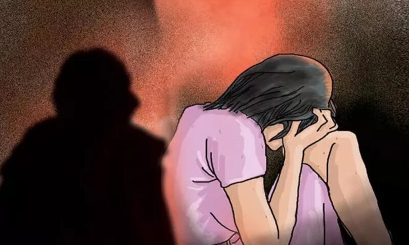 വീയപുരത്ത് 15 വയസുകാരിയെ ബന്ധു ഉൾപ്പെടെ നാല് പേർ പീഡിപ്പിച്ചെന്ന് വെളിപ്പെടുത്തൽ; ആൺസുഹൃത്ത് ഉൾപ്പെടെ രണ്ട് പേർ അറസ്റ്റിൽ