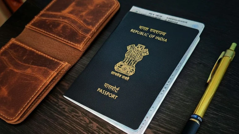 പാസ്‌പോർട്ട് അപേക്ഷാ ഫീസ് കുത്തനെ ഉയർന്നു;വിദേശയാത്രകൾ പ്ലാൻ ചെയ്യുന്നവർക്ക് തിരിച്ചടി