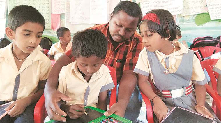ട്രൈബൽ മെന്റർ ടീച്ചർമാരെ കൂട്ടത്തോടെ പിരിച്ചുവിട്ടു; മൂന്ന് ജില്ലകളിൽ പ്രതിഷേധം ശക്തം