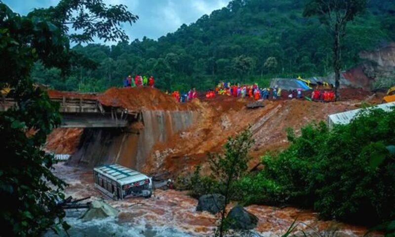 കള്ളാടി മണ്ണിടിച്ചിൽ; തുരങ്കപാത നിർമ്മാണത്തിനായി കൂട്ടിയിട്ട മണ്ണ് വിദഗ്ധസംഘം പരിശോധിച്ചു