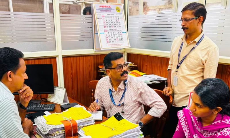 ‘ഓപ്പറേഷൻ പാർപ്പിടം’: സംസ്ഥാന വ്യാപക വിജിലൻസ് പരിശോധനയിൽ വൻ ക്രമക്കേടുകൾ; കൈക്കൂലി പിരിക്കാൻ ഇടനിലക്കാരെ നിയോഗിച്ചതായി കണ്ടെത്തൽ