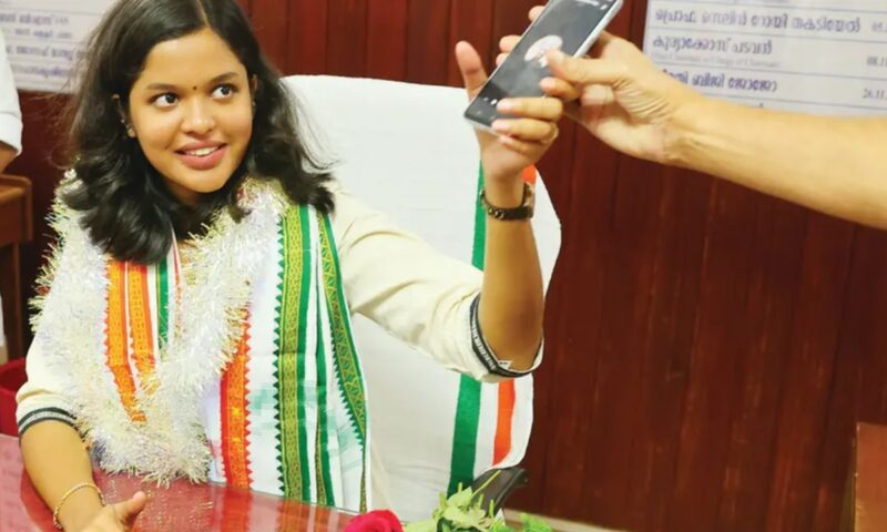 പാലാ നഗരസഭയിൽ ഭരണ സ്തംഭനം;അവിശ്വാസ പ്രമേയത്തിന് നോട്ടീസ് നൽകി എൽഡിഎഫ്,പിന്തുണയ്ക്കുമെന്ന് കോൺഗ്രസ് കൗൺസിലർമാർ