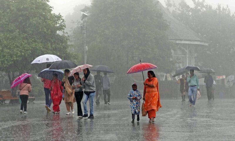 സംസ്ഥാനത്ത് ഇന്ന് കനത്ത മഴ;പതിനൊന്ന് ജില്ലകളിൽ യെല്ലോ അലേർട്ട് പ്രഖ്യാപിച്ചു