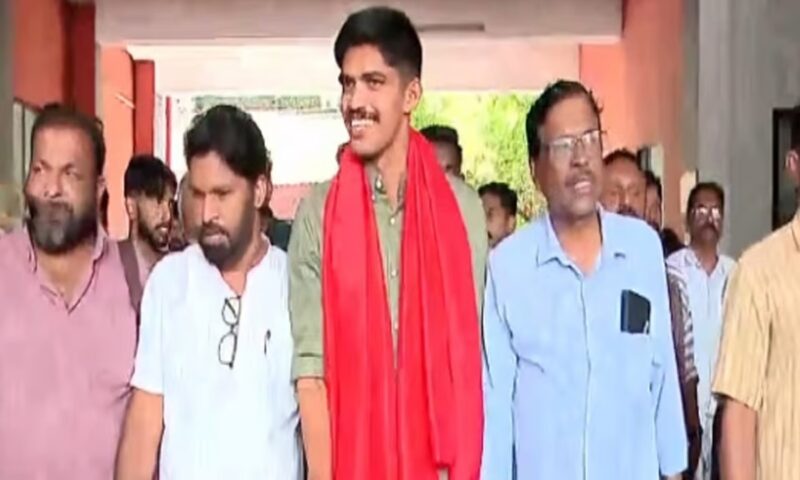 കാഫിർ സ്ക്രീൻഷോട്ട് കേസ്;ജിതിൻ ഭാസ്കറിന്റെ സ്വീകരണപരിപാടിക്കിടെ മുസ്ലിംലീഗ് സ്ഥാപിച്ച ഫ്ലക്സ് ബോർഡുകൾ  നശിപ്പിച്ചു,സംഭവത്തിൽ പോലീസിന് പരാതി നൽകി യൂത്ത് ലീഗ്