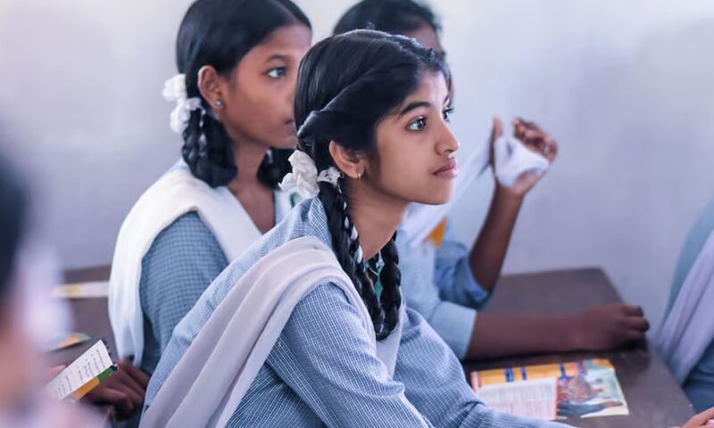 പ്ലസ് വൺ ക്ലാസുകൾ തുടങ്ങി; മലപ്പുറത്ത് ഇപ്പോഴും 18,360 വിദ്യാർത്ഥികൾ പ്രവേശനത്തിനായി കാത്തിരിപ്പിൽ