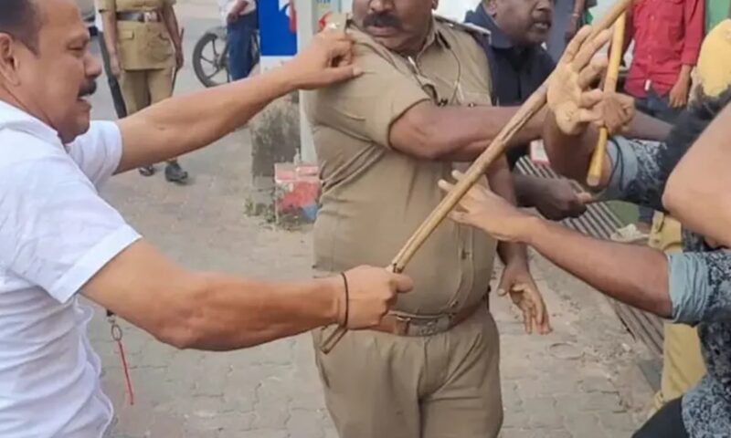 ആലപ്പുഴ രക്ഷാപ്രവർത്തനം; ആഭ്യന്തരമന്ത്രിയെ നേരിൽ കാണാൻ പരാതിക്കാർ, എസ്.ഐ.ടിക്ക് വിശദീകരണം നൽകാൻ നിർദേശം