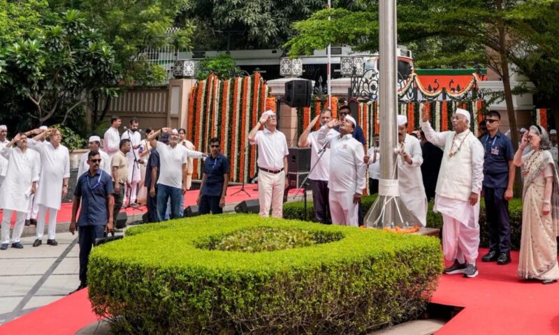 എഐസിസി ആസ്ഥാനത്തെ വന്ദേമാതരം വിവാദം;ഡൽഹി പൊലീസ് അന്വേഷണം ആരംഭിച്ചു