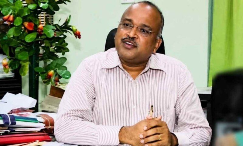 കശുവണ്ടി കോർപ്പറേഷൻ അഴിമതി കേസ്;കെ എ രതീഷ് രാജി വെച്ചു