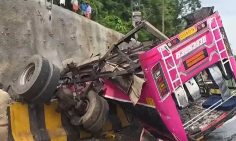 കുറ്റിപ്പുറം ബസ് അപകടം; അമിതവേഗമാണ് കാരണമെന്ന് എംവിഡി റിപ്പോർട്ട്